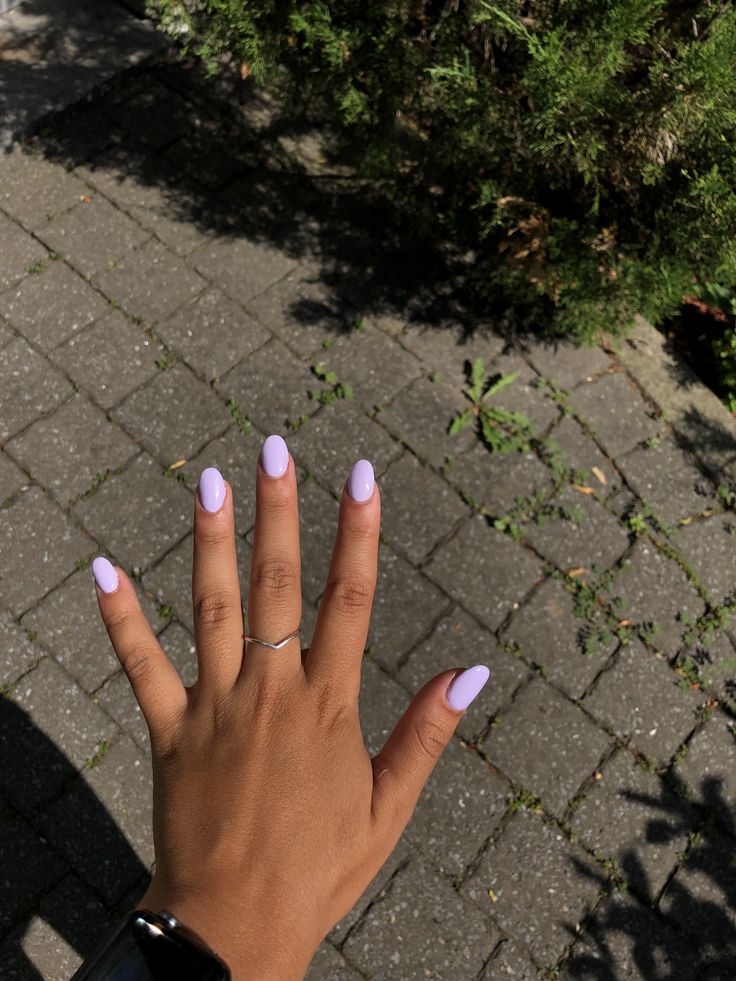 Chic Lavender Almond Nail Design: Elegant and Versatile for Any Occasion.