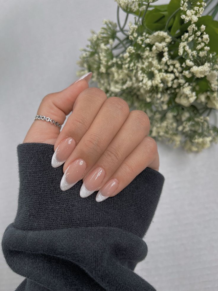 Timeless Elegance: Refined French Tip Nails with Nude Base and White Tips