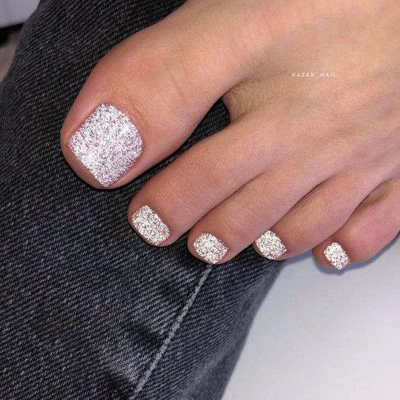 Glamorous Glittery Pedicure: Sparkling Silver Elegance for Casual Outfits.