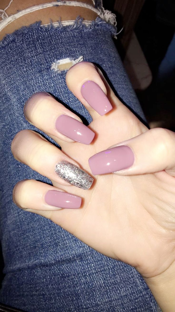 Elegant Sophisticated Nail Design: Soft Mauve with Sparkling Silver Accent for Versatile Glamour.