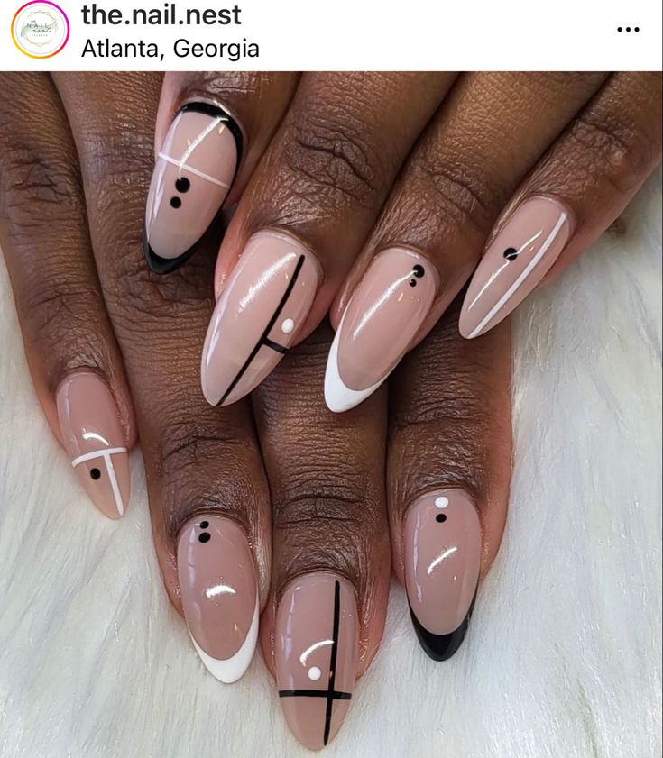 Chic Geometric Nail Design: Nude Base with Bold Black and White Lines and Minimalist Dots