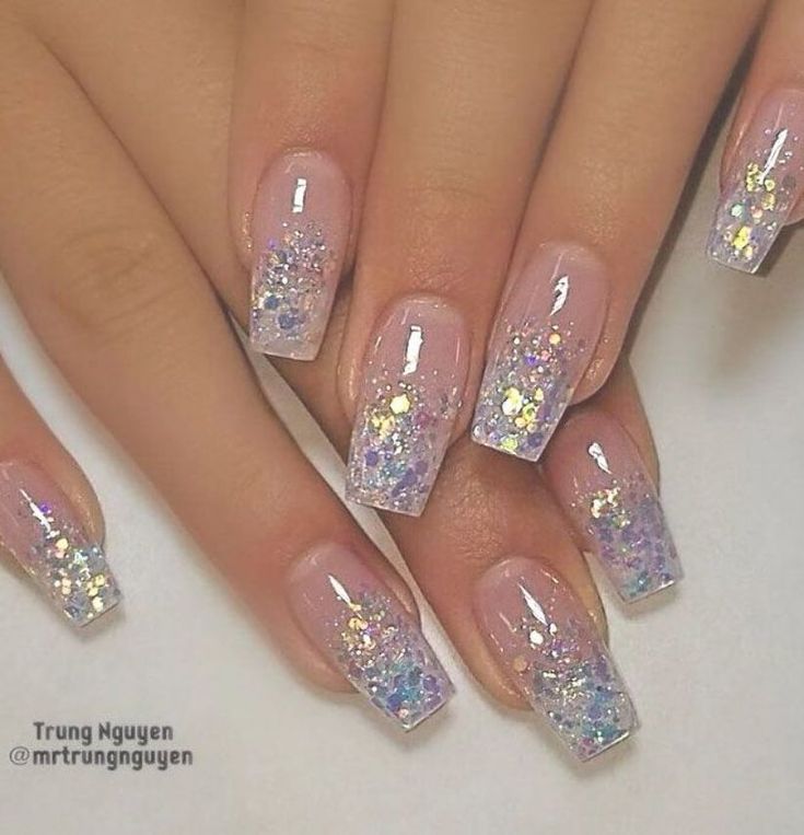 Chic Ombre Nail Design with Glitter Accents for a Glamorous Look