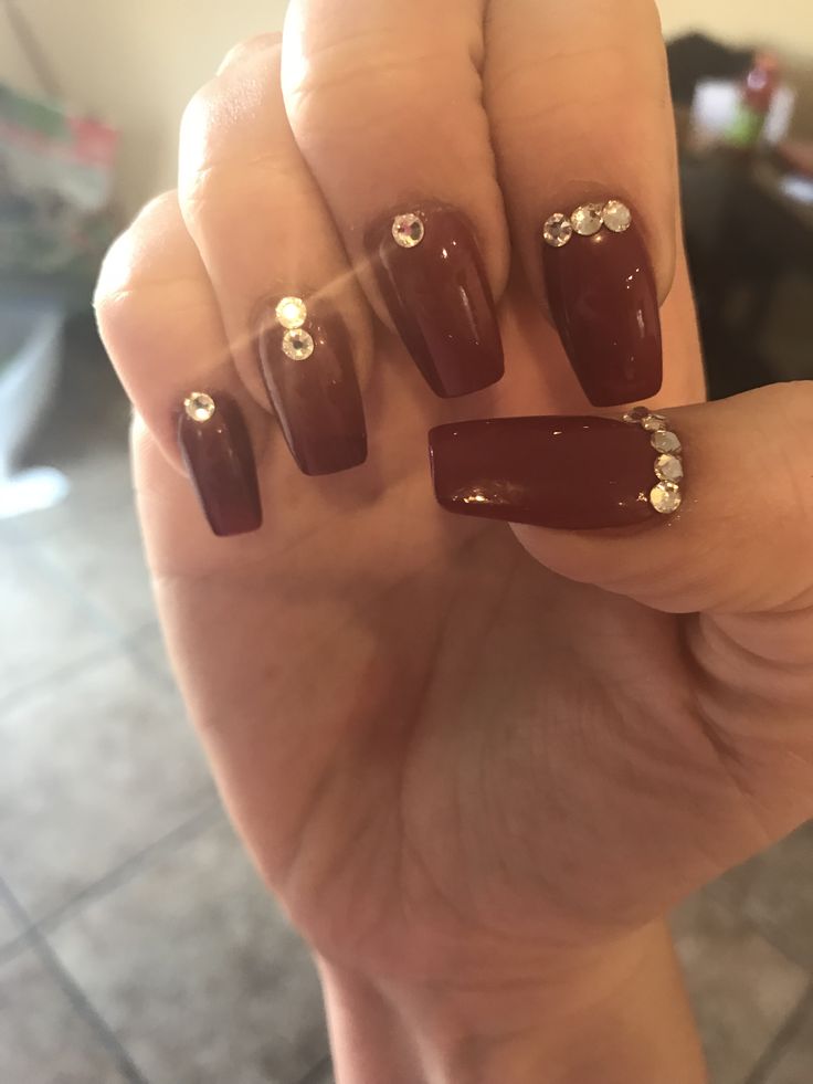 Glamorous Burgundy Nails with Rhinestones: Sophisticated Elegance and Stunning Design.