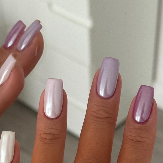 Elegant Ombre Nail Design with Soft Purple and White Shades