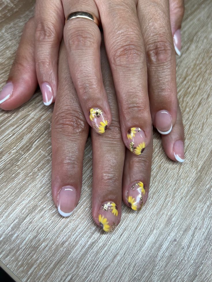 Oval Nails With Gold Flakes