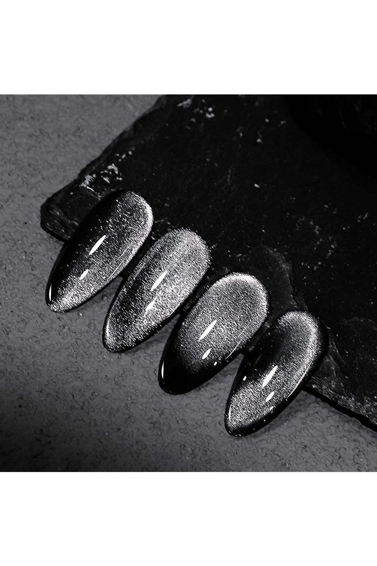 Edgy Ombre Metallic Stiletto Nails Combining Light Silver and Deep Charcoal.