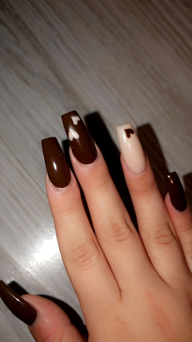 Chic Heart-Embellished Brown and Neutral Short Nails Design