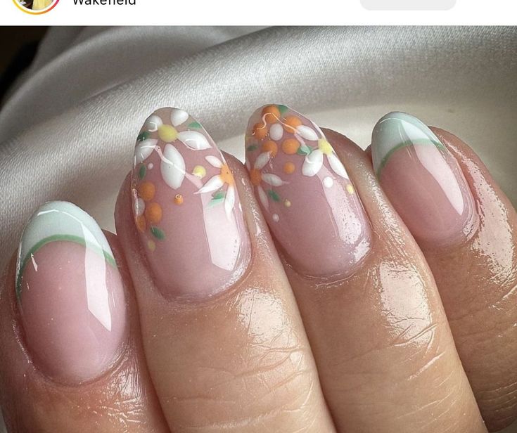 Cheerful Pastel Floral Nail Design Perfect for Spring Occasions