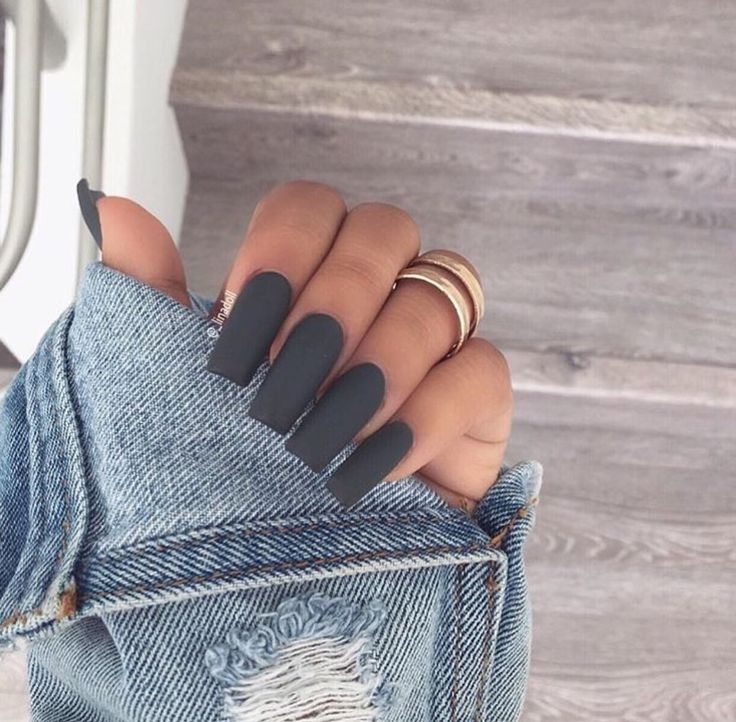 Chic Matte Gray Nails: Elegance and Simplicity with Delicate Gold Accents.