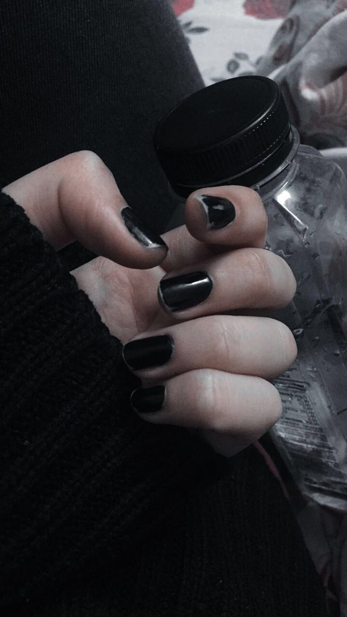 Chic Black Nail Design: Edgy Elegance for Every Season.