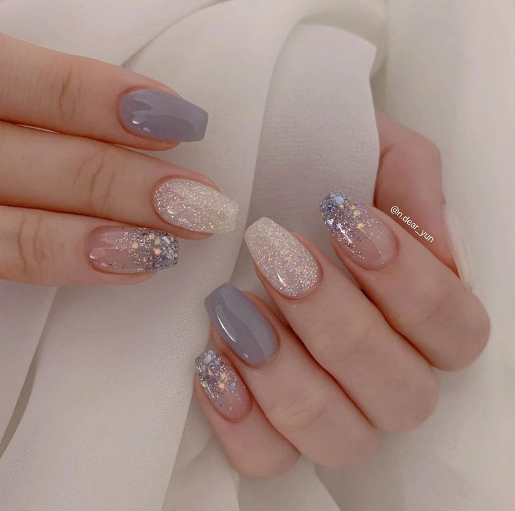 Chic Pastel Nail Design with Glitter Accents for Effortless Elegance.