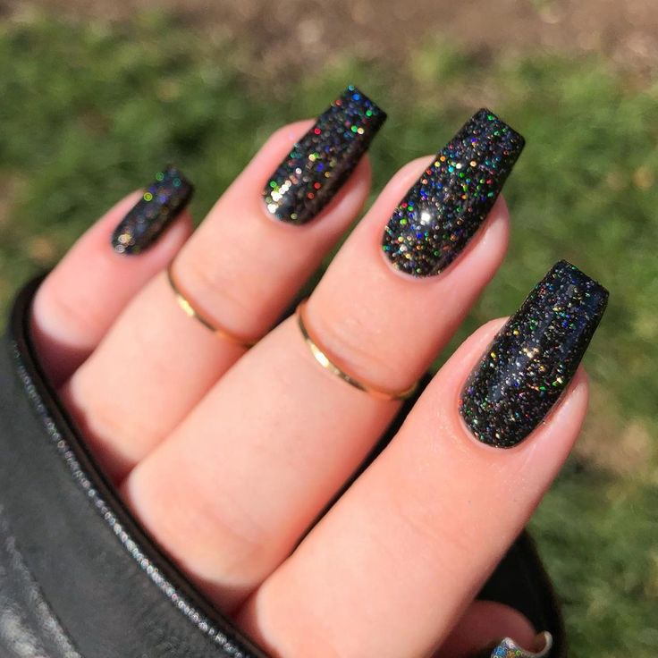 Black Nails With Shimmer