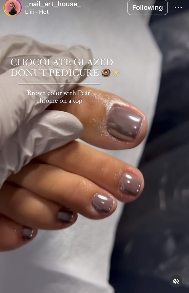 Sophisticated Elegant Pedicure: Rich Brown Base with Pearl Chrome Gloss Finish