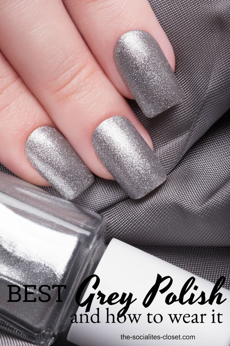 Chic Sparkling Grey Nail Design: Perfect for Any Occasion.