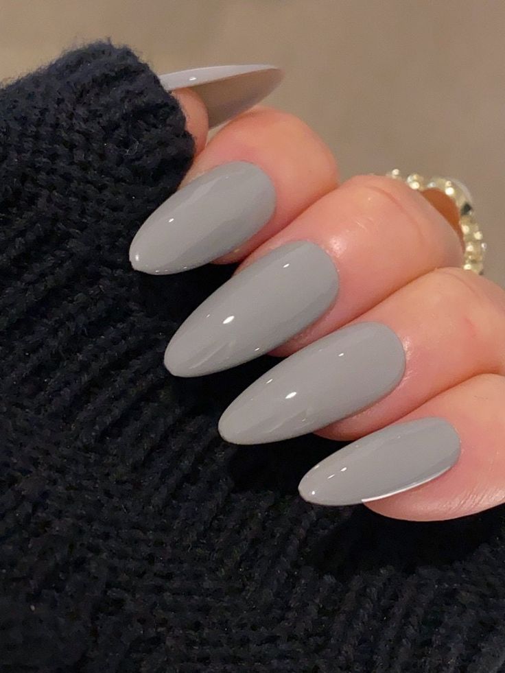 Chic Soft Gray Almond-Shaped Nails: Versatile Elegance for Any Occasion.