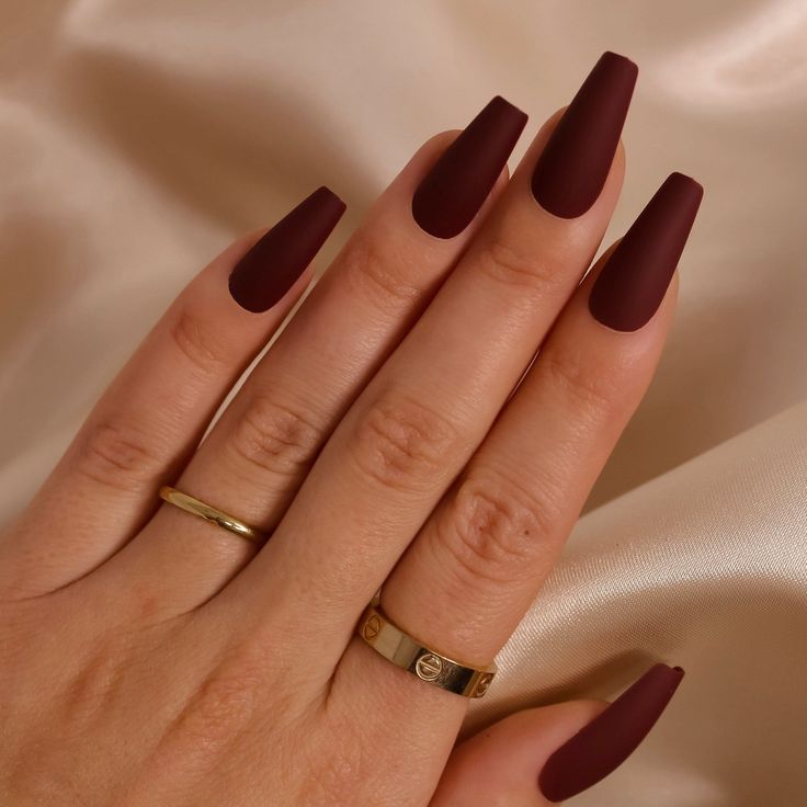 Chic Matte Burgundy Nails: An Elegant Look for Every Occasion