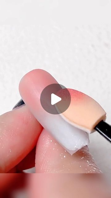 Elegant Peach-to-Nude Color Gradient Manicure Technique with Sponge Application