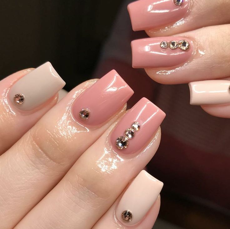 Chic Elegant Nail Design with Soft Pink and Nude Shades Enhanced by Rhinestones