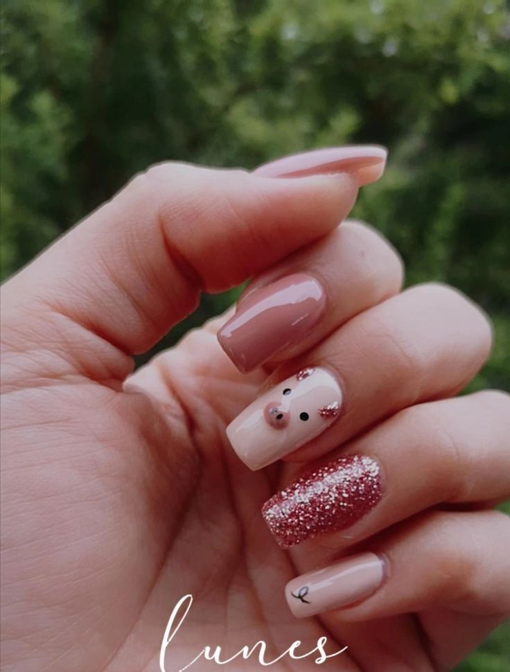 Whimsical Bear Motif Nail Design: A Playful Fusion of Soft Pinks and Glitter Accents