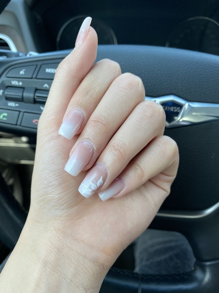 Timeless French Tip Nails: Elegant Design for Any Occasion