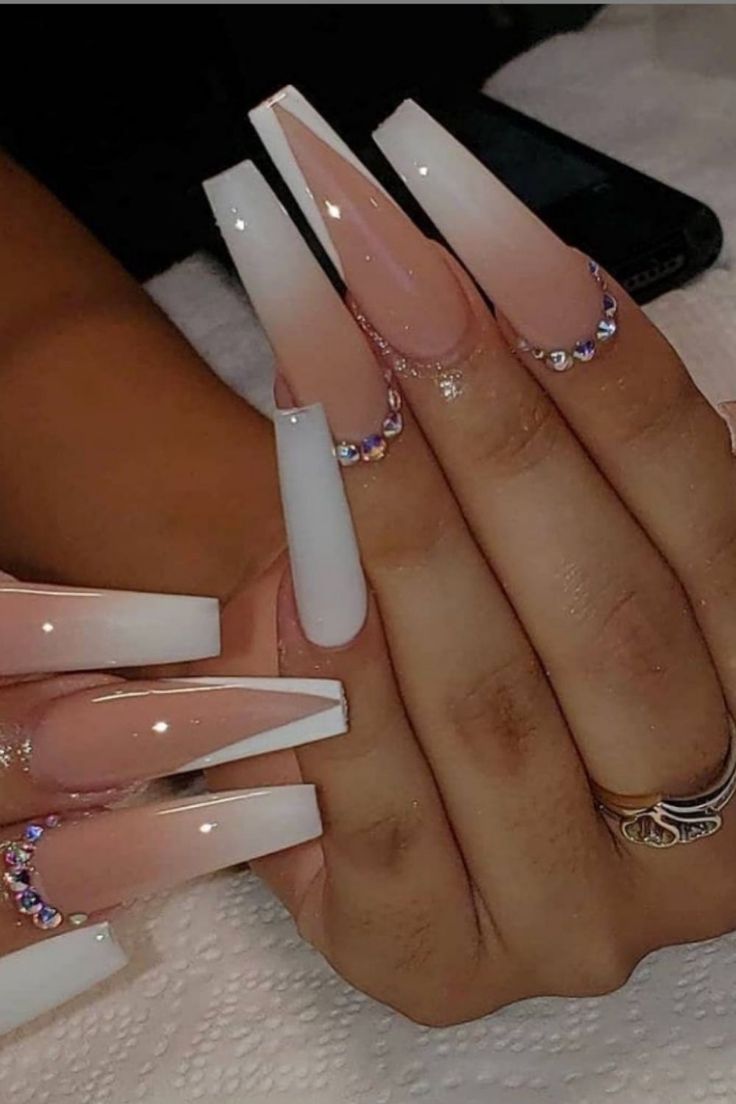 Stunning Ombre Long Nails with Rhinestone Accents: A Trendy Sophistication.